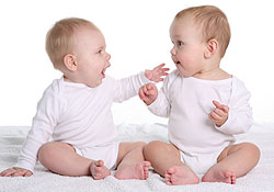 Le langage des signes pour communiquer avec bébé 
