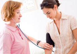 Maladies cardiovasculaires : surveillez votre tension art�rielle !