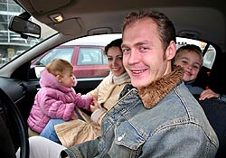 Le gouvernement étudie les alarmes anti-oubli d'enfant anti-oubli d'enfant, famille, parents, enfant