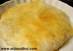 Pastilla au poulet-amandes