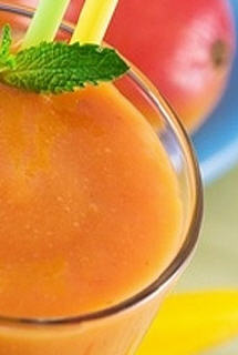 Smoothie mangue et fraises