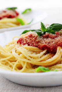 Spaghettis complètes à la tomate et au basilic