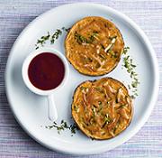 Oeufs cocotte en nid de julienne de légumes et son coulis de tomate