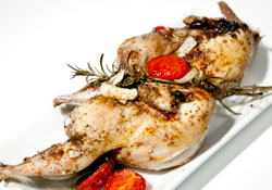 Cailles aux champignons et tomates