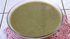 Potage de fanes de radis à la rhubarbe