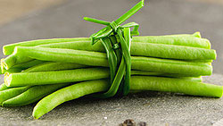 Fagots de haricots verts roulés à la viande des Grisons
