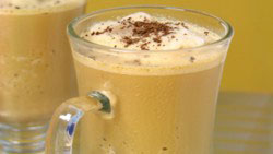 Café au lait frappé