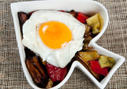 Oeufs sur lit de poivrons