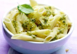 Pâtes au pistou et au parmesan