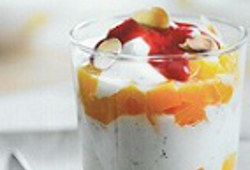 Pêches en verrine façon melba
