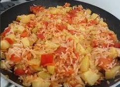 Poêlée de légumes du soleil au riz et bacon