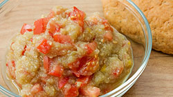 Purée d'aubergine et tomate