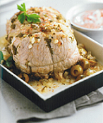 Rôti de porc aux olives, sauce fraîche tomatée