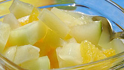 Dés de pomme et gelée d'orange 