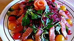 Salade de mâche, betterave et saumon fumé