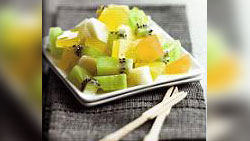 Salade de fruits à la gelée d'orange